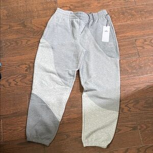 Alo Make Waves new heather gray sweatpants